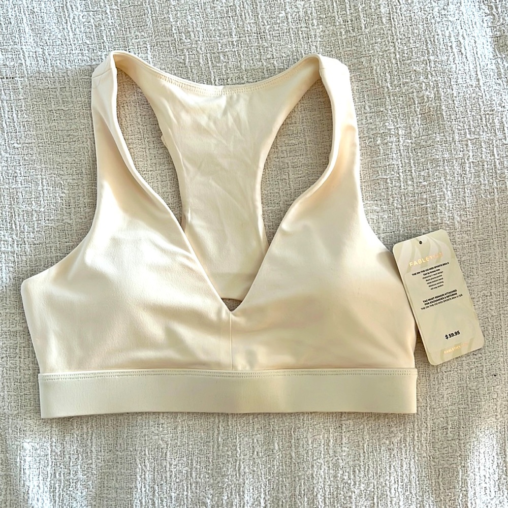NWT on the go midi sports bra